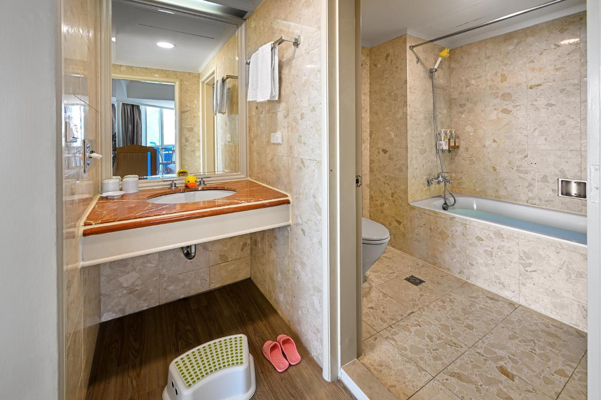 Ct Green Bay Hot-Spring Hotel Wanli Exterior photo