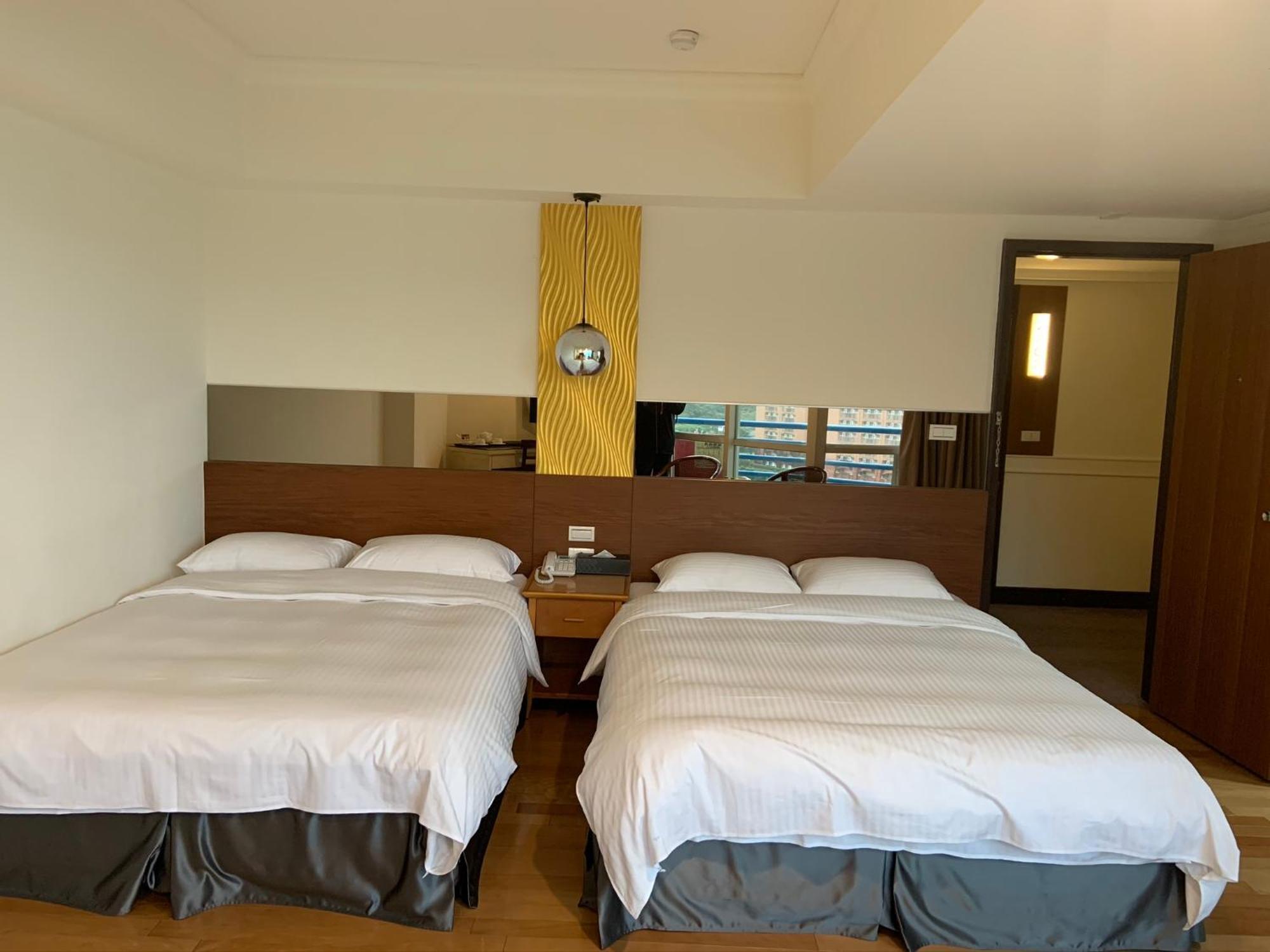 Ct Green Bay Hot-Spring Hotel Wanli Exterior photo