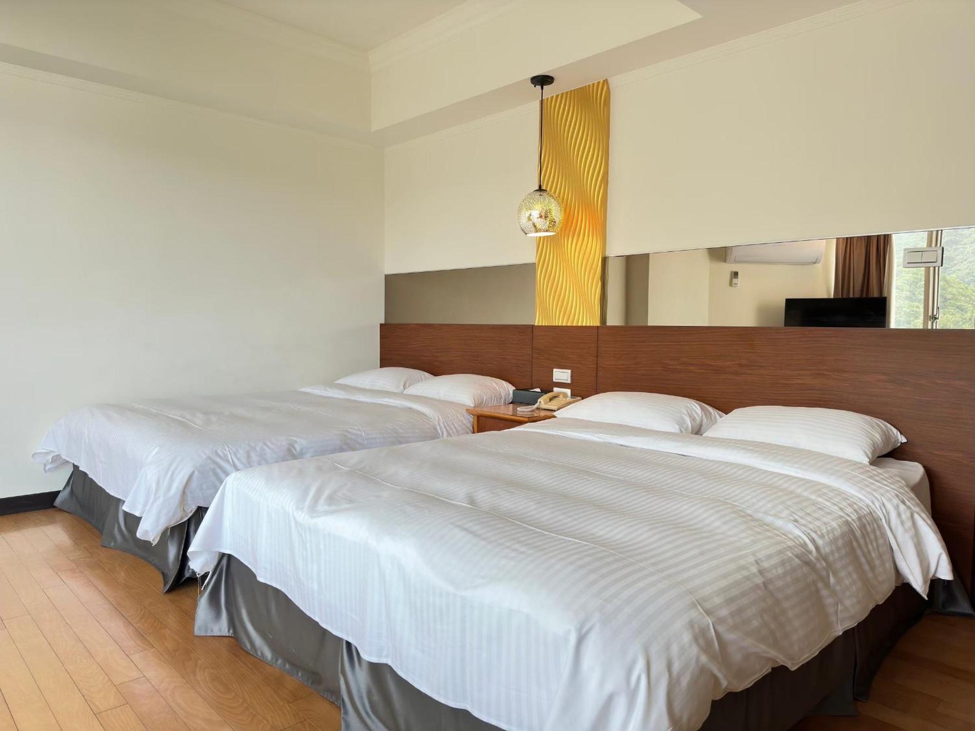 Ct Green Bay Hot-Spring Hotel Wanli Exterior photo