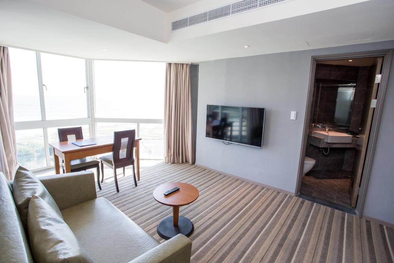 Ct Green Bay Hot-Spring Hotel Wanli Exterior photo